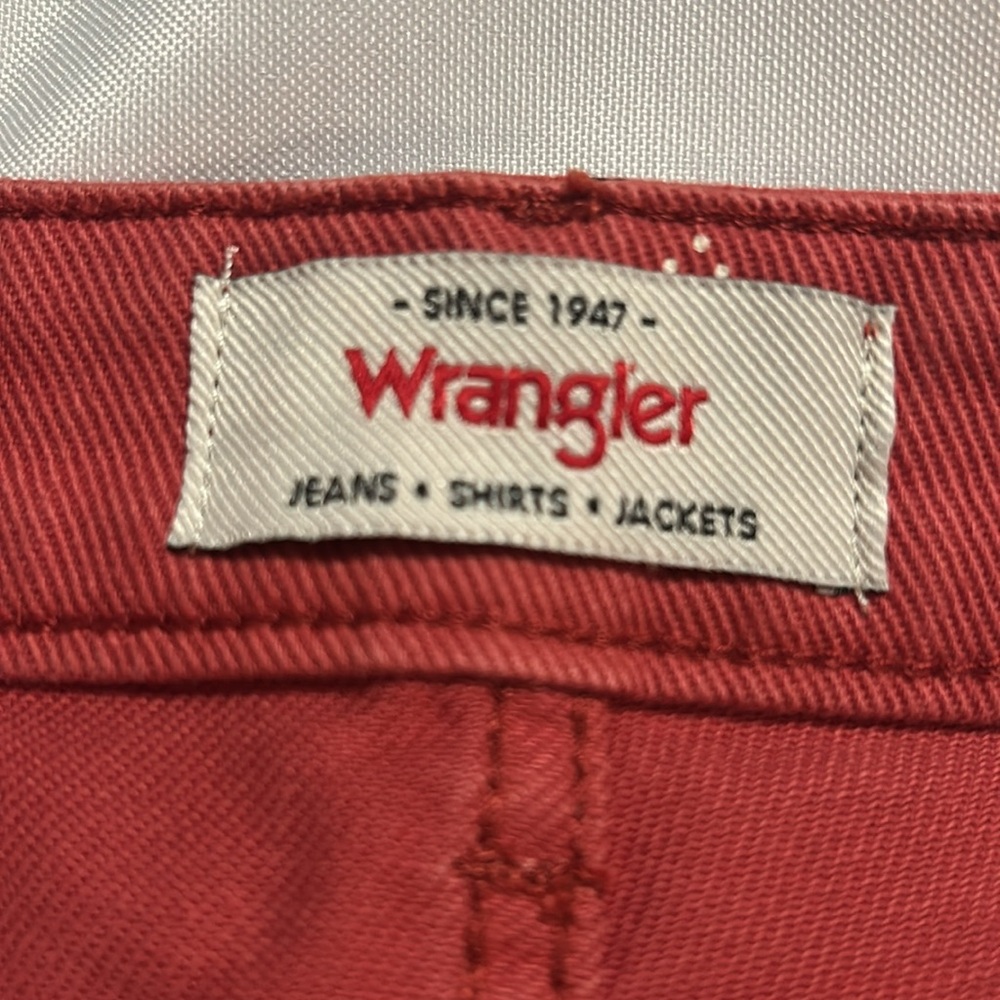 Wrangler Women's Geometric mid rise vintage Jean Shorts - Picture 8 of 16